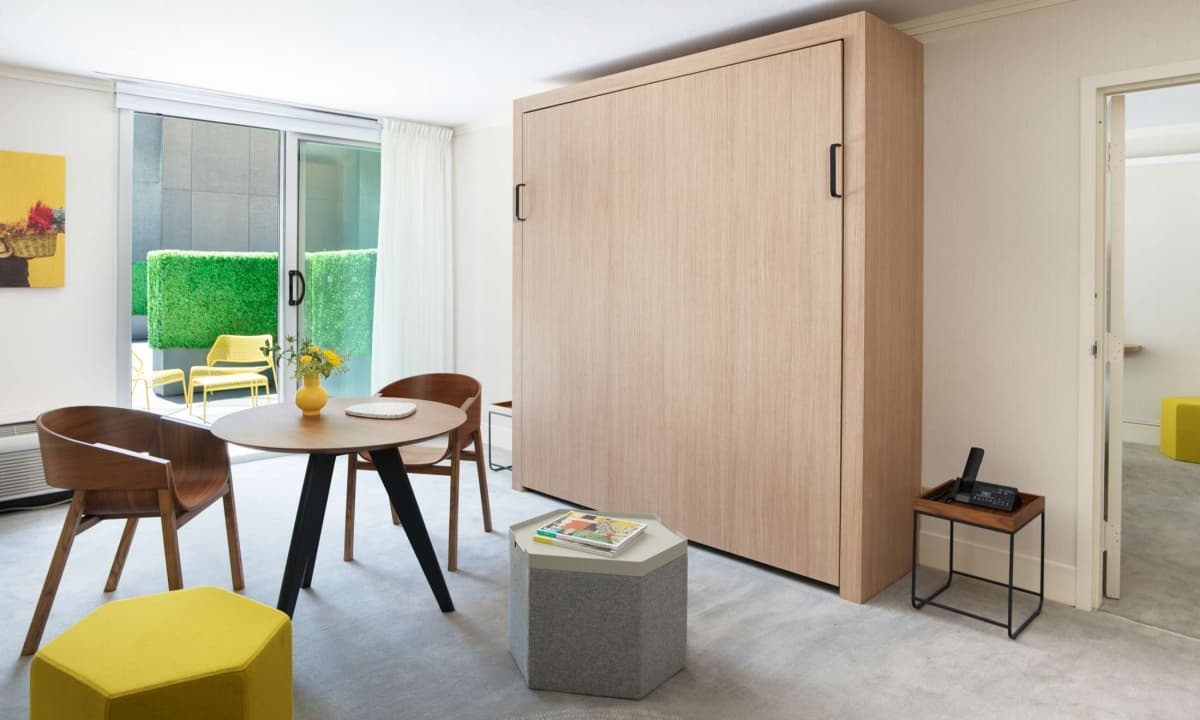 Rooms & Suites 1