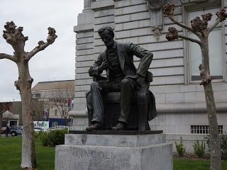 Abraham Lincoln Monument