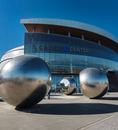 exterior of chase center in san francisco